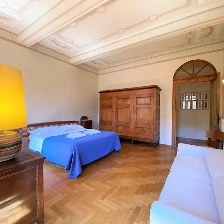 La Fonte-with Balcony Close By Piazza Del Campo Siena