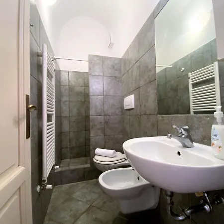 La Fonte-with Balcony Close By Piazza Del Campo سيينا