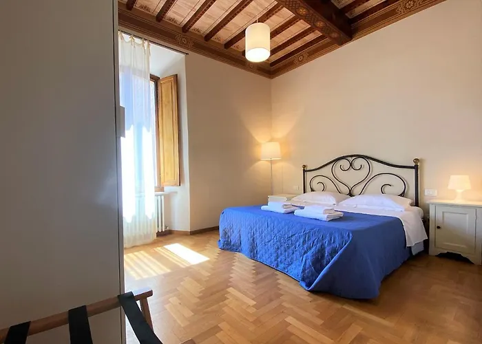 Apartman La Fonte-with Balcony Close By Piazza Del Campo Siena